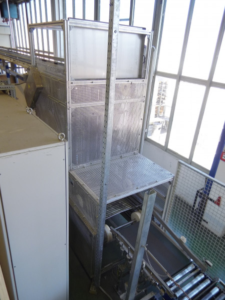 Full line Dematic 84180 mm order picking system with empty crates accumulating roller conveyor with flow racks