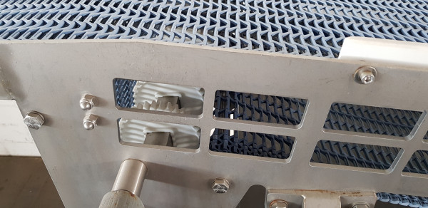 Kersting Kunststoff-Kette-Förderer Förderband Schrägförderer GF 3350-720-620 mit Abtropfwanne zum Re