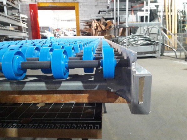 Transnorm gravity roller conveyor 2140-700-600-40