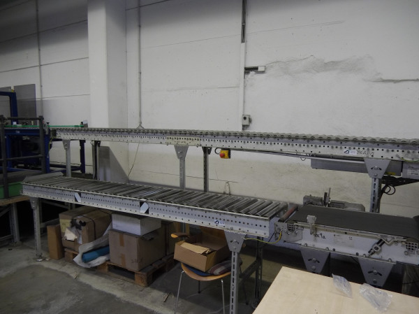 Full line Dematic 84180 mm order picking system with empty crates accumulating roller conveyor with flow racks