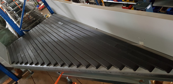 Motion06 angled-belt conveyor 30° 1615-1150-1050