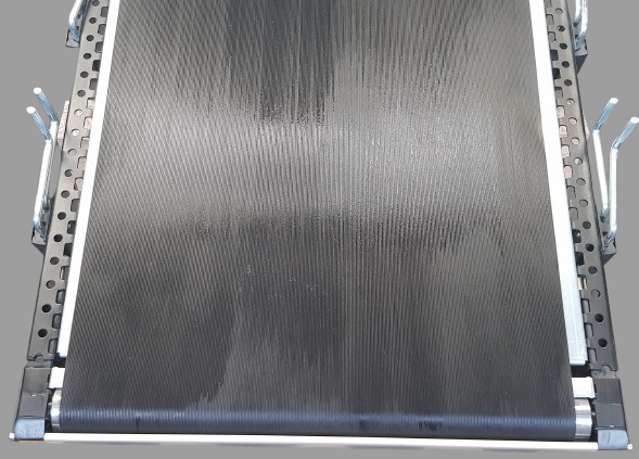 Interroll Rising falling Incline belt conveyor with leading belt GF 4778 (3888+890)-690-580