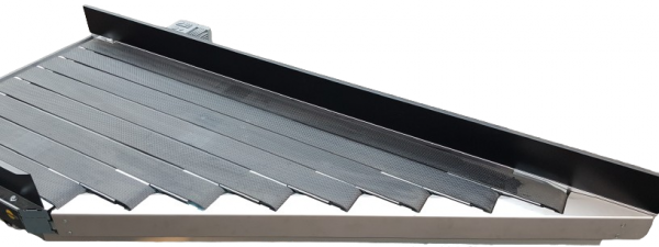 Interroll Einschleuser 30° Schrägzulauf 1525-950-840