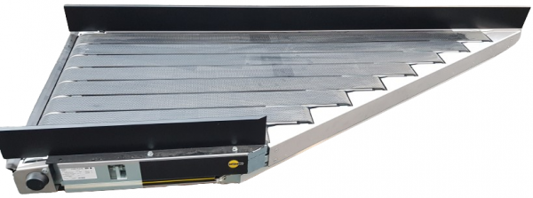 Interroll Einschleuser 30° Schrägzulauf 1525-950-840