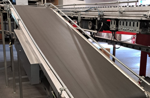 Transnorm Steigband Gefälleband Förderband mit Bogen GF 580+1990-600-500